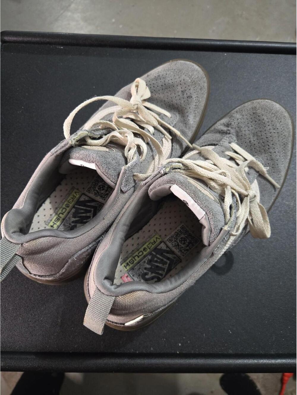 Vans Skate Wayvee Grey Suede Skate Shoes Size 9.5 US M - Picture 2 of 6